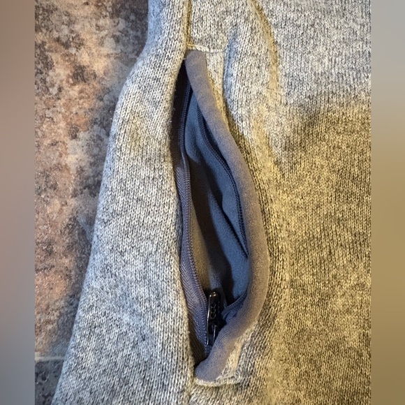 Patagonia zip up vest - Picture 7 of 8